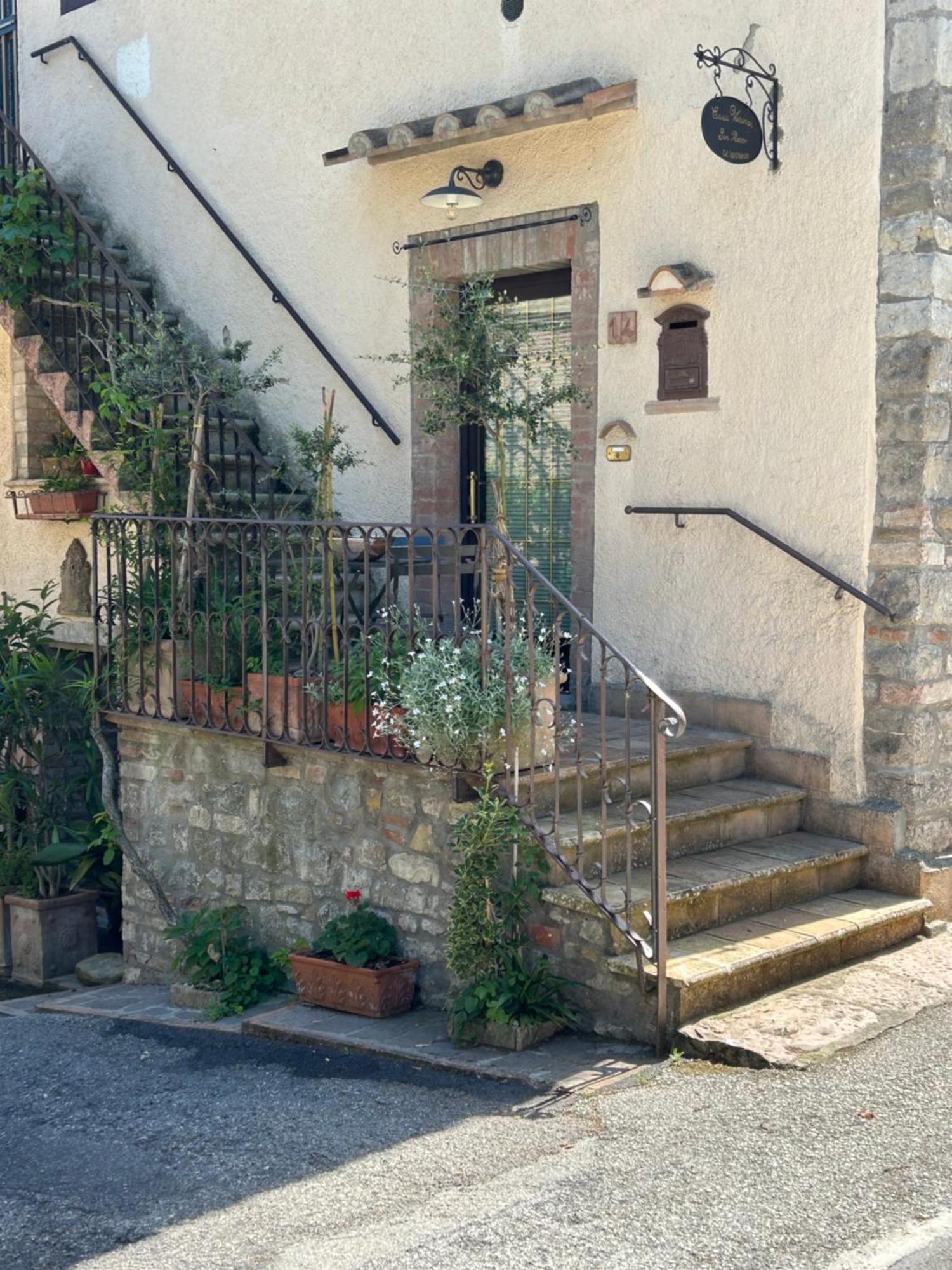 Casa Vacanze San Rocco Aparthotel San Venanzo Bagian luar foto